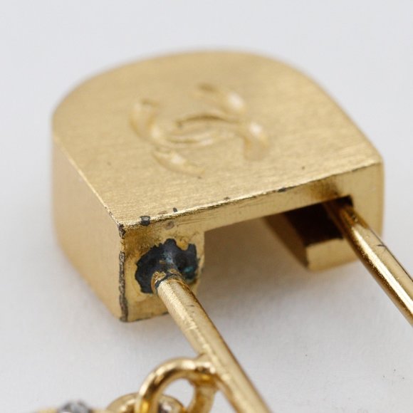 CHANEL Gold Brooch - Picture 4 of 8